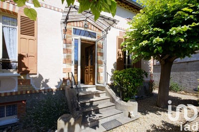 /international/fr/courlon-sur-yonne-burgundy-310097618188/?lang=zh-cn