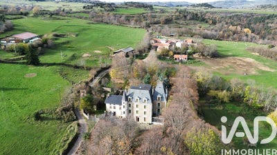 /international/fr/ardes-auvergne-310108949419/