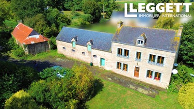 /international/fr/plumeliau-bieuzy-brittany-310103447428/