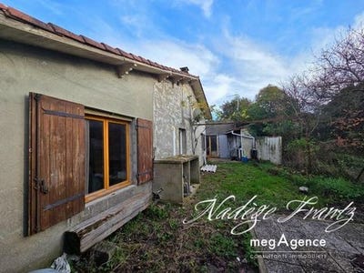/international/fr/saint-jean-d-angely-charente-310104844917/