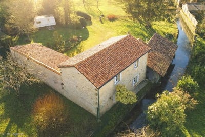 /international/fr/ruffec-charente-310106944055/