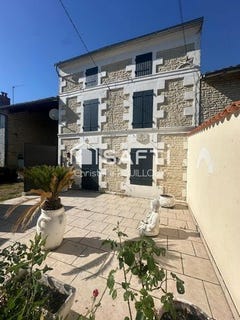 /international/fr/epannes-charente-310108405597/