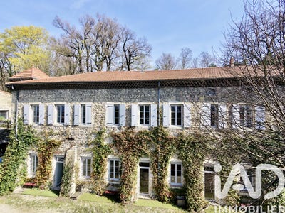 /international/fr/cliousclat-rhone-310106743974/