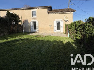 /international/fr/parthenay-charente-310103661988/