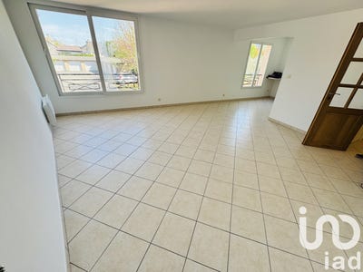 /international/fr/montereau-fault-yonne-ile-de-france-310099683189/