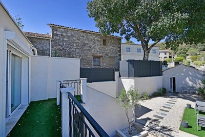 /international/fr/saint-julien-les-rosiers-languedoc-roussillon-310119952706/