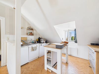/international/fr/reze-pays-de-la-loire-310109150574/