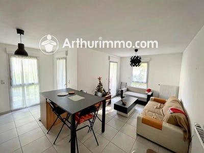 /international/fr/4-avenue-jacques-chirac-grigny-rhone-310108487133/