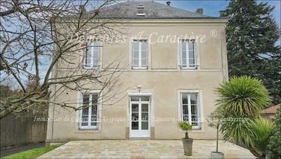 /international/fr/clisson-pays-de-la-loire-310105263588/
