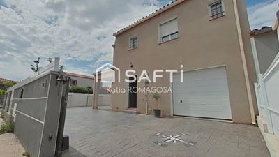 /international/fr/elne-languedoc-roussillon-310100460432/