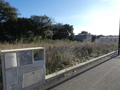 /international/fr/uzes-languedoc-roussillon-310108464810/