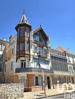 /international/fr/hyeres-provence-alpes-cote-d-azur-310101078413/