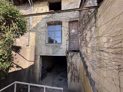 /international/fr/tournus-burgundy-310108944380/