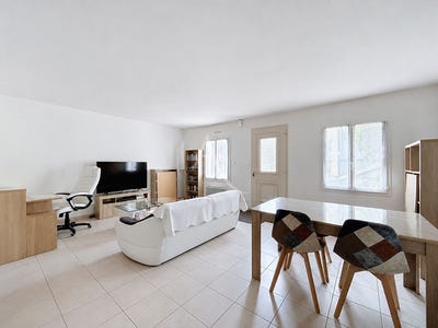 /international/fr/angers-pays-de-la-loire-310109199723/