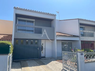 /international/fr/fontenay-le-comte-pays-de-la-loire-310104469280/