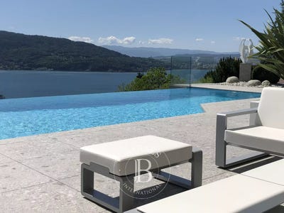 /international/fr/annecy-rhone-310101158276/