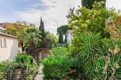 /international/fr/marseille-provence-alpes-cote-d-azur-310108455828/