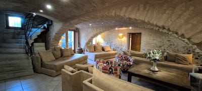 /international/fr/mirmande-rhone-120092379569/?lang=en