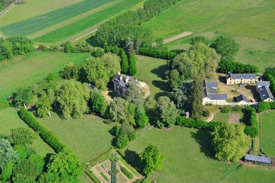 /international/fr/fontevraud-l-abbaye-pays-de-la-loire-310102439535/