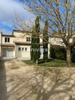 /international/fr/hostun-rhone-310105968876/