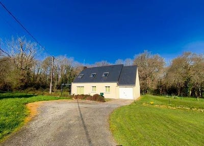 /international/fr/moelan-sur-mer-brittany-310108676364/