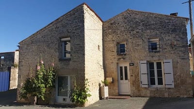 /international/fr/varaize-charente-310108487015/