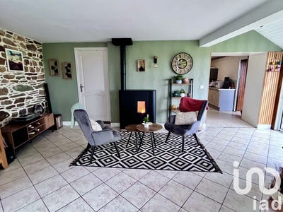 /international/fr/saint-aignan-brittany-310096883652/