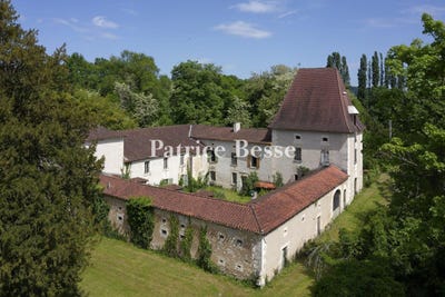 /international/fr/saint-astier-aquitaine-310098710584/