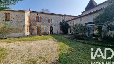 /international/fr/la-tache-charente-310100958782/