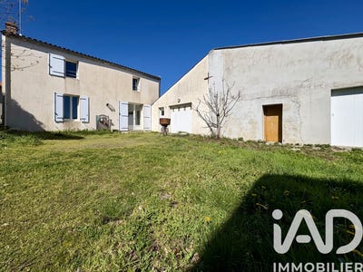/international/fr/saint-hilaire-le-vouhis-pays-de-la-loire-310106573534/