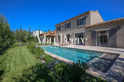 /international/fr/maussane-les-alpilles-provence-alpes-cote-d-azur-310101252195/?lang=id