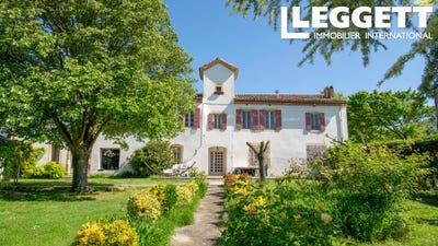 /international/fr/castelnaudary-languedoc-roussillon-310099942869/