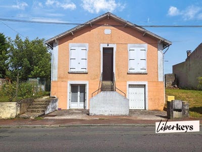 /international/fr/saintes-charente-310120010226/