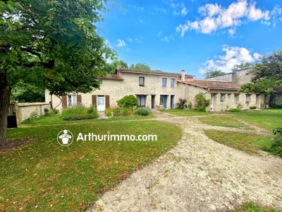 /international/fr/villefollet-charente-310107773685/