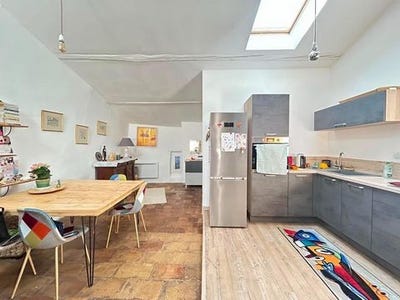 /international/fr/tourbes-languedoc-roussillon-310107374843/
