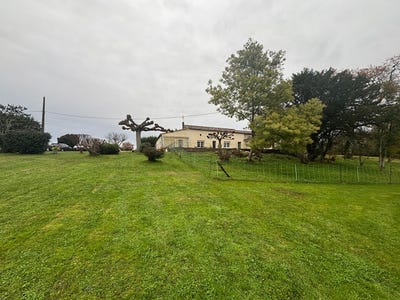 /international/fr/blasimon-aquitaine-310104232800/