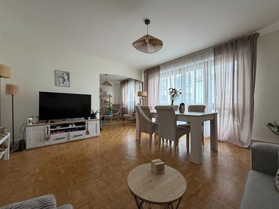 /international/fr/la-roche-sur-yon-pays-de-la-loire-310108101377/