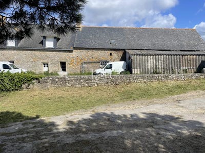 /international/fr/sainte-helene-burgundy-310108315073/