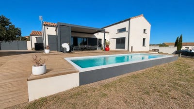 /international/fr/lezignan-corbieres-languedoc-roussillon-310108276913/