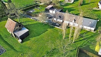 /international/fr/brecey-la-basse-normandie-310108761646/