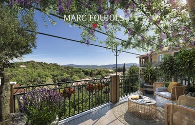 /international/fr/grimaud-provence-alpes-cote-d-azur-310096892632/