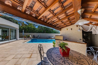 /international/fr/saturargues-languedoc-roussillon-310108650961/