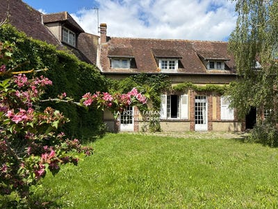 /international/fr/maintenon-centre-val-de-loire-310108329661/