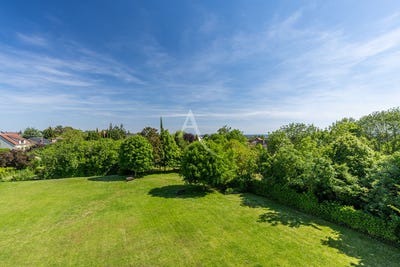 /international/fr/pontoise-ile-de-france-310108270199/