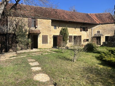 /international/fr/saint-gengoux-le-national-burgundy-310101060400/