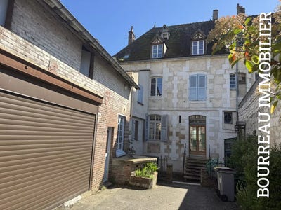 /international/fr/joigny-burgundy-310107474356/