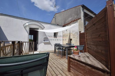 /international/fr/surgeres-charente-310101334736/