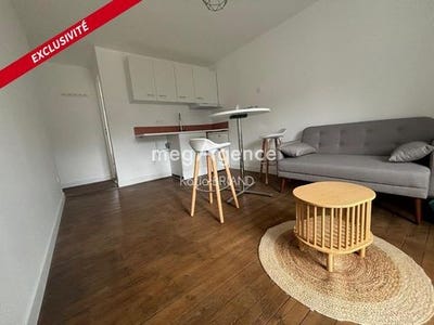 /international/fr/laval-pays-de-la-loire-310107147487/