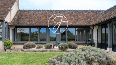 /international/fr/vendome-centre-val-de-loire-310120048574/