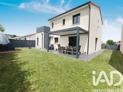 /international/fr/riom-auvergne-310108599211/